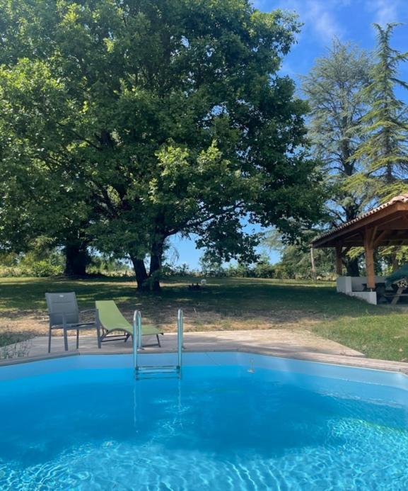 Domaine Des Peyries - Chambres Et Table D'Hotes Saint-Barthelemy-d'Agenais Eksteriør billede