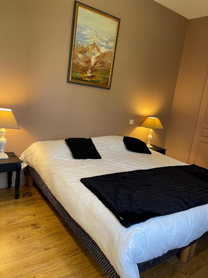 Domaine Des Peyries - Chambres Et Table D'Hotes Saint-Barthelemy-d'Agenais Eksteriør billede